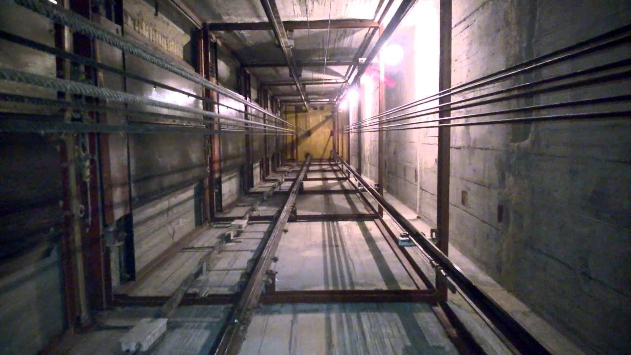 Каналы лифтов собираются из несгораемых перегородок
