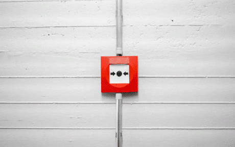 Кнопка пожарной сигнализации
